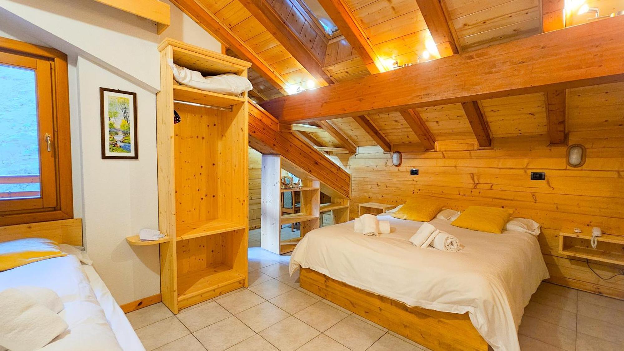 Alps Oriental Wellness Hotel Campodolcino Exterior photo