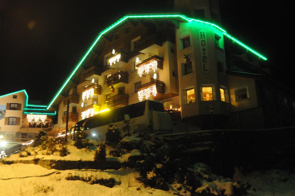 Alps Oriental Wellness Hotel Campodolcino Exterior photo