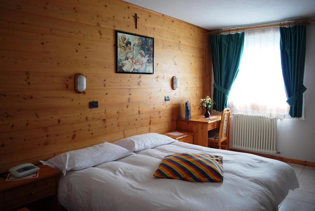 Alps Oriental Wellness Hotel Campodolcino Exterior photo