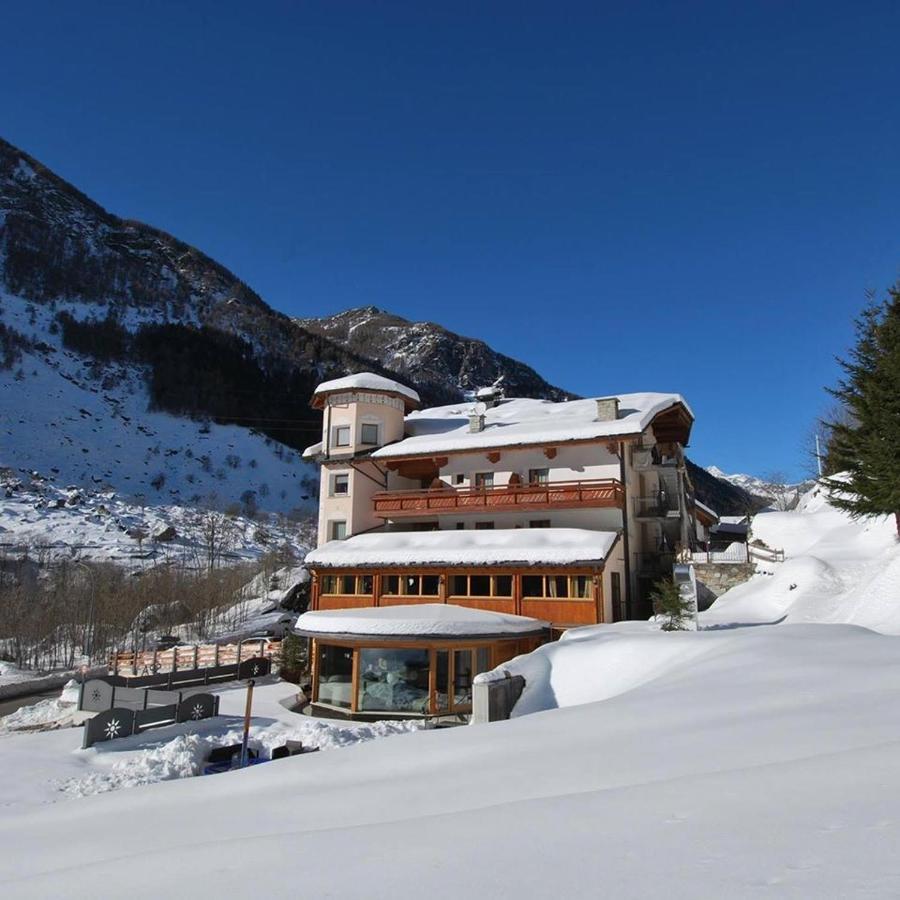 Alps Oriental Wellness Hotel Campodolcino Exterior photo